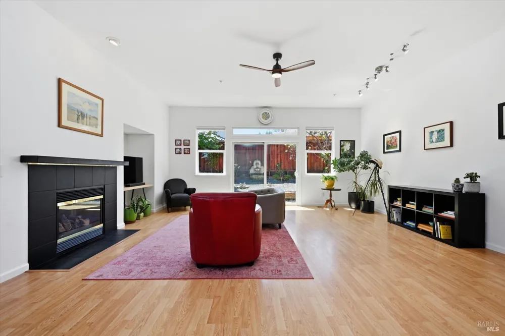 465 Riesling Street Cloverdale, CA 95425