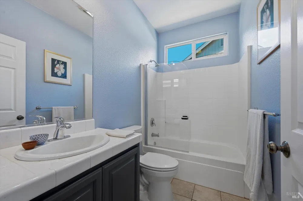 465 Riesling Street Cloverdale, CA 95425