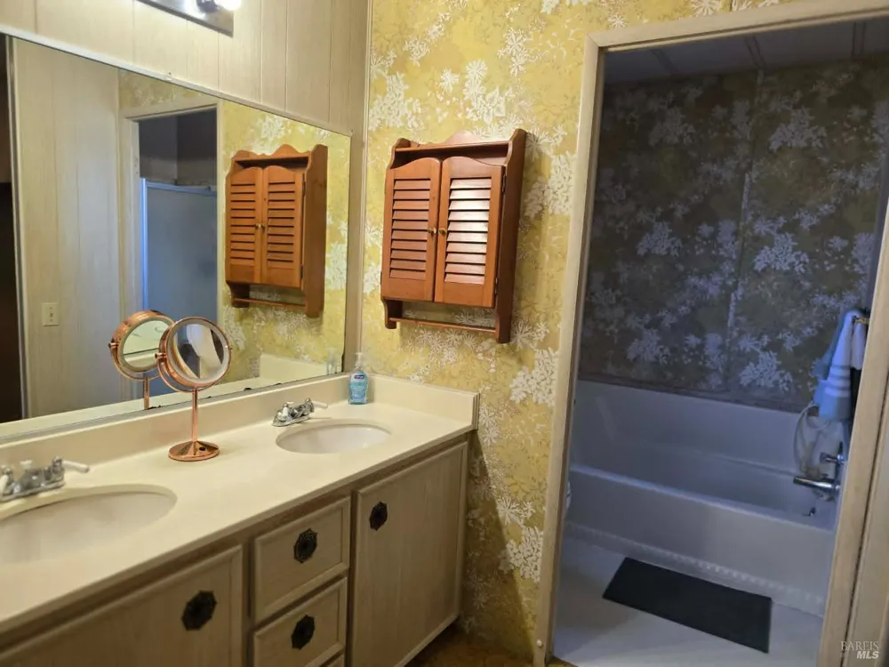 246 Parque Cabana Rohnert Park, CA 94928