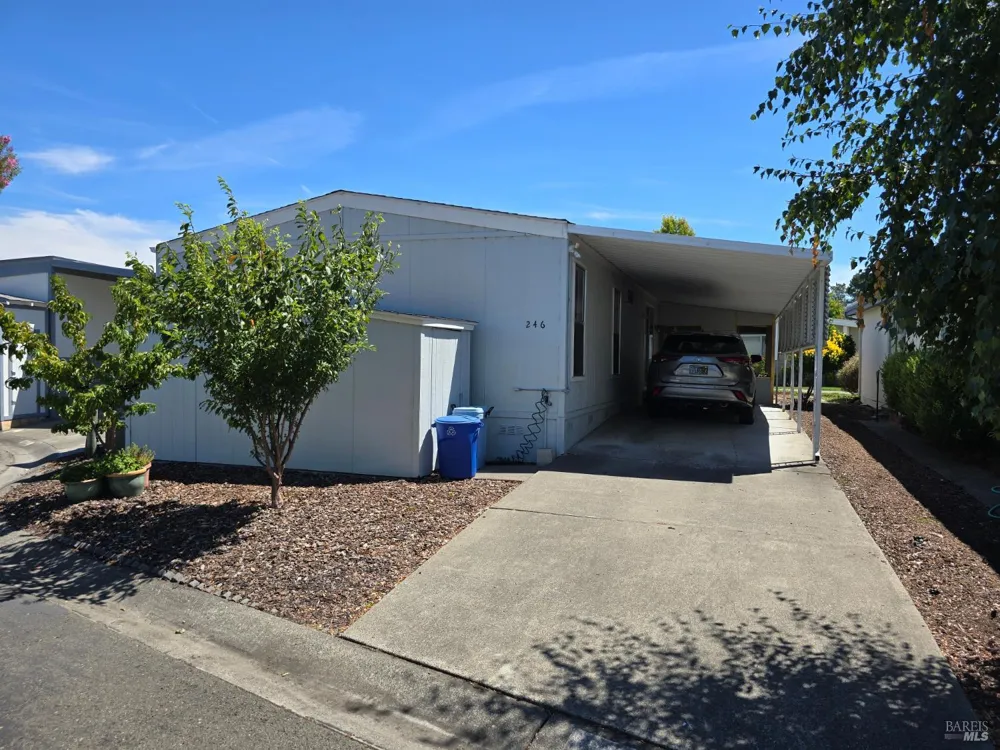 246 Parque Cabana Rohnert Park, CA 94928