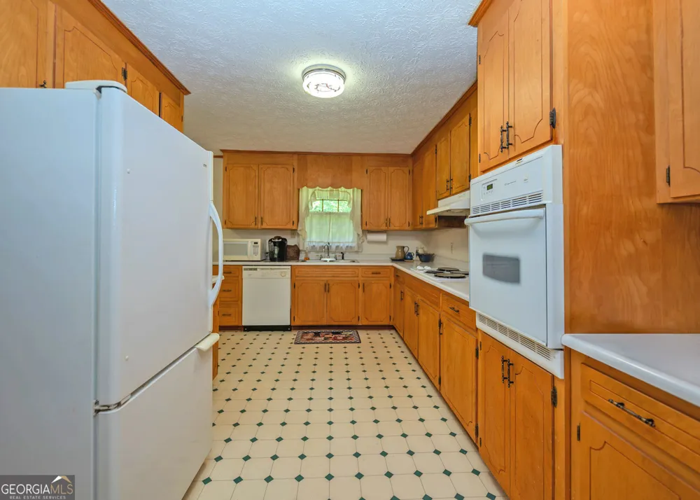 1524 Welcome Home RD Mount Airy, GA 30563