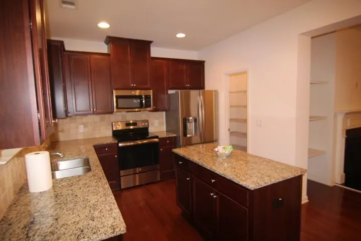 5850 Vinyard Lane Cumming, GA 30041