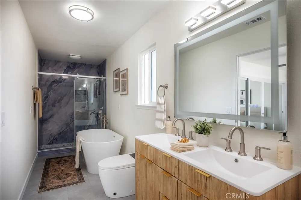 1215 S 16th Grover Beach, CA 93433