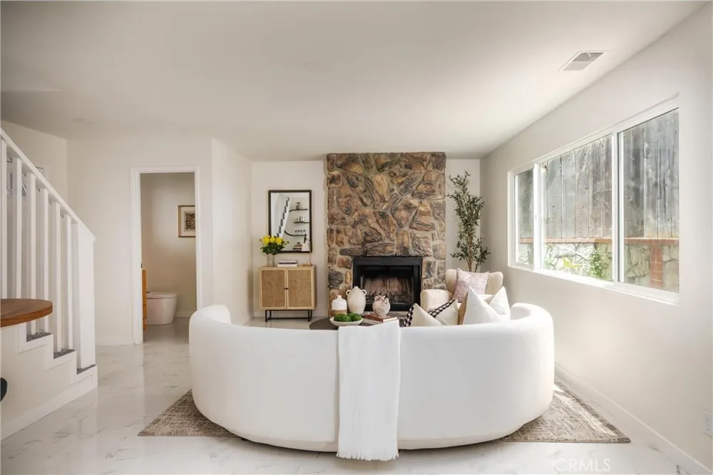 1215 S 16th Grover Beach, CA 93433