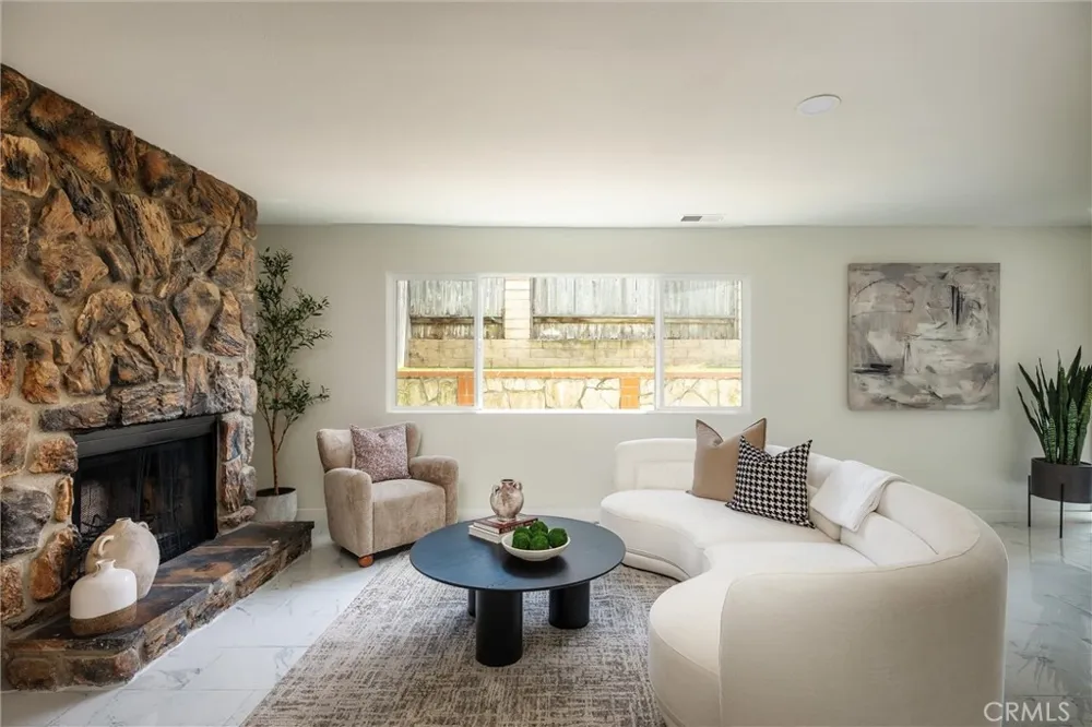 1215 S 16th Grover Beach, CA 93433