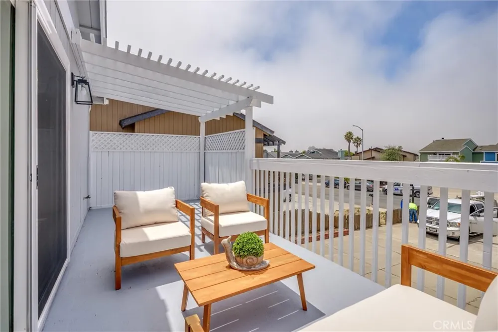 1215 S 16th Grover Beach, CA 93433