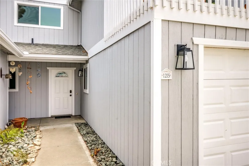 1215 S 16th Grover Beach, CA 93433