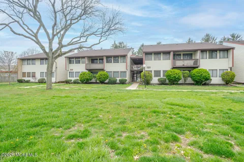 12 Avon Drive #J