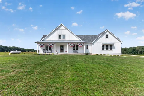 11174 Easton Road