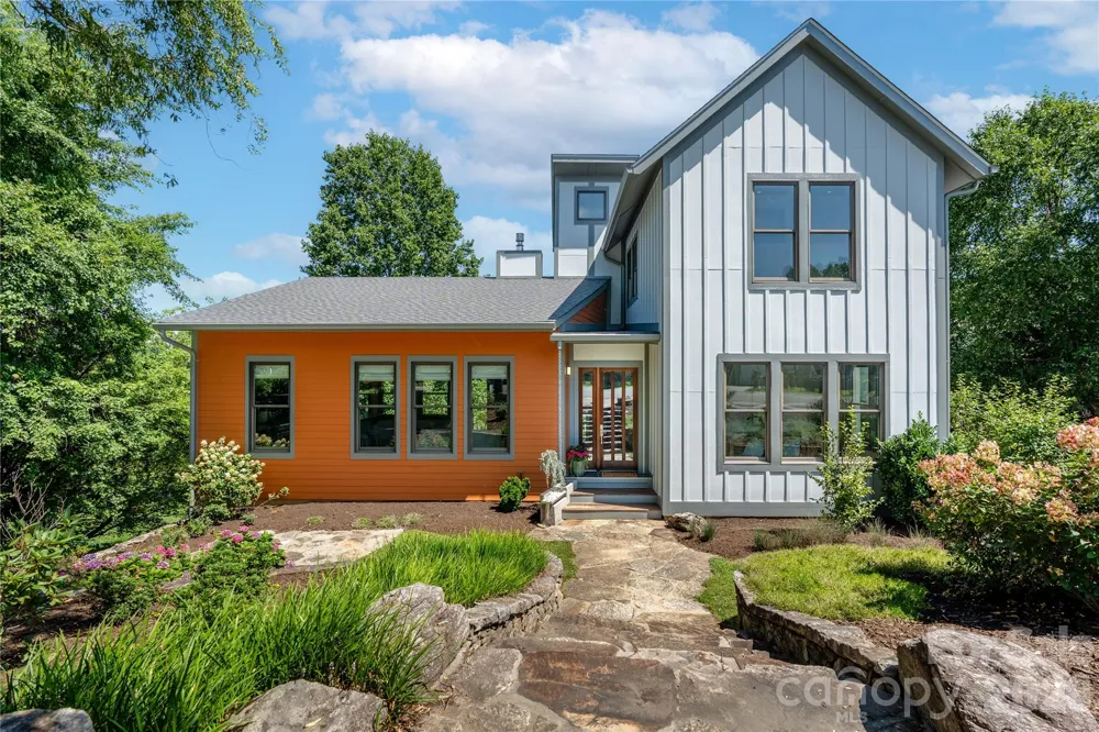31 Grey River Run Woodfin, NC 28804