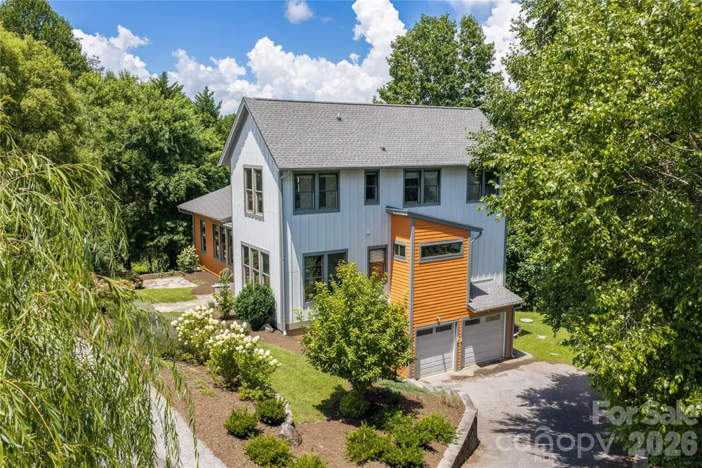 31 Grey River Run Woodfin, NC 28804
