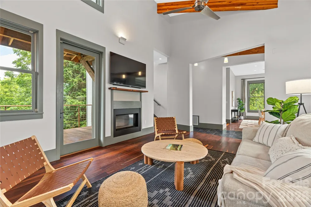 31 Grey River Run Woodfin, NC 28804