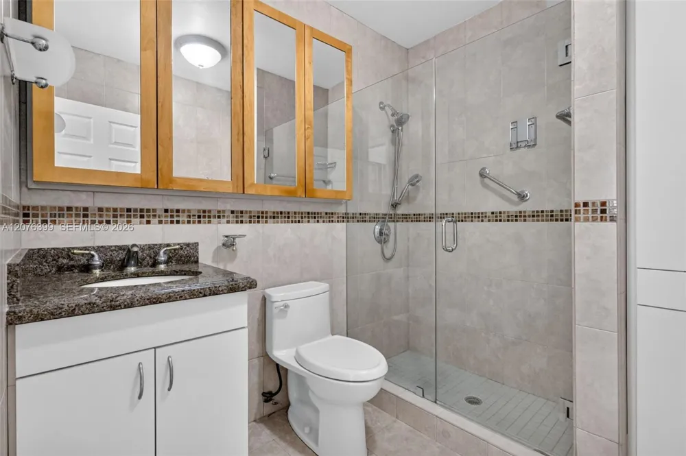 8936 SW 11th St Miami, FL 33174