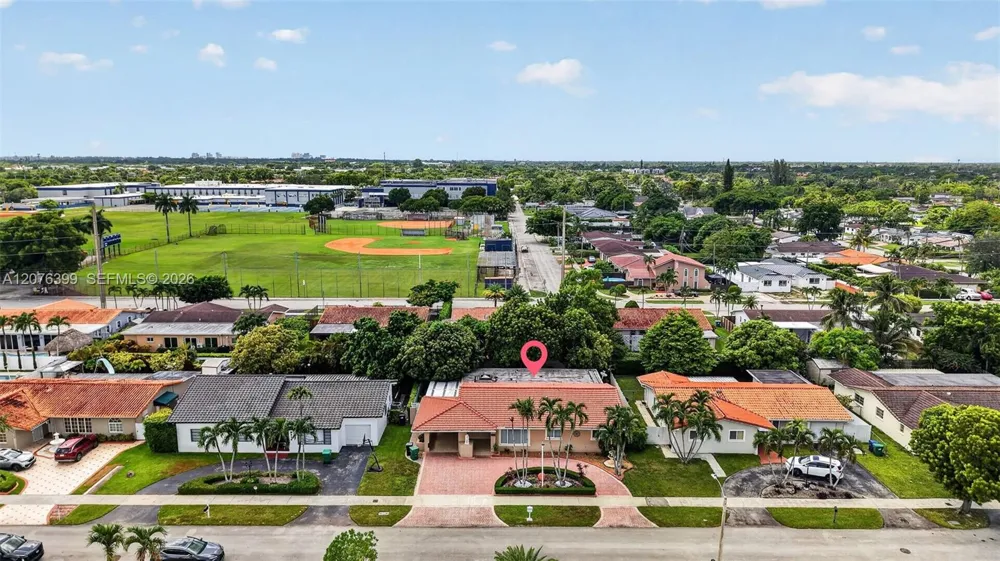 8936 SW 11th St Miami, FL 33174