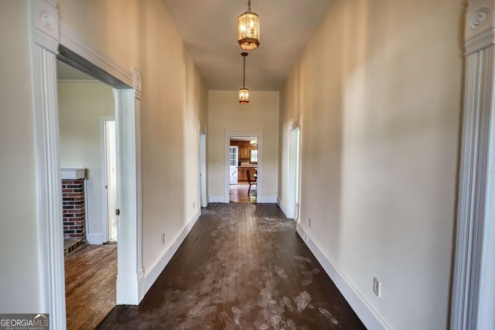 706 S Railroad ST Shady Dale, GA 31085