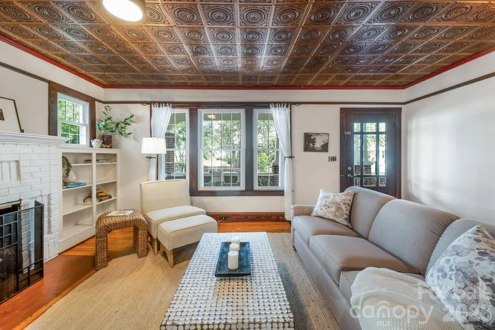33 Fairfax Avenue Asheville, NC 28806