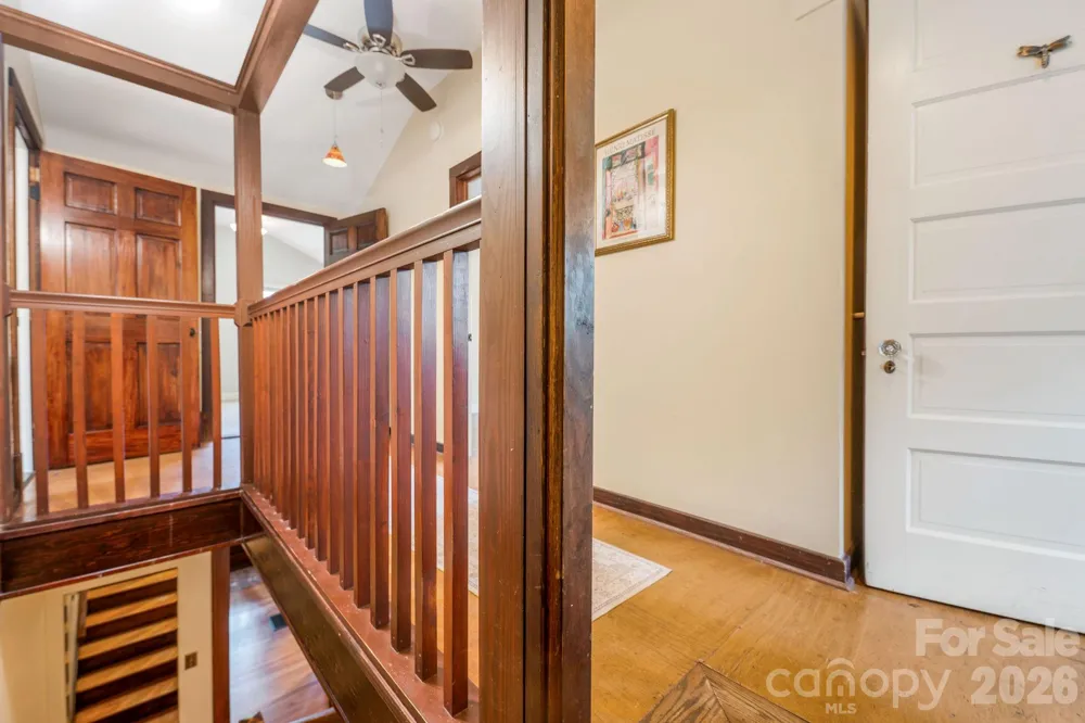 33 Fairfax Avenue Asheville, NC 28806