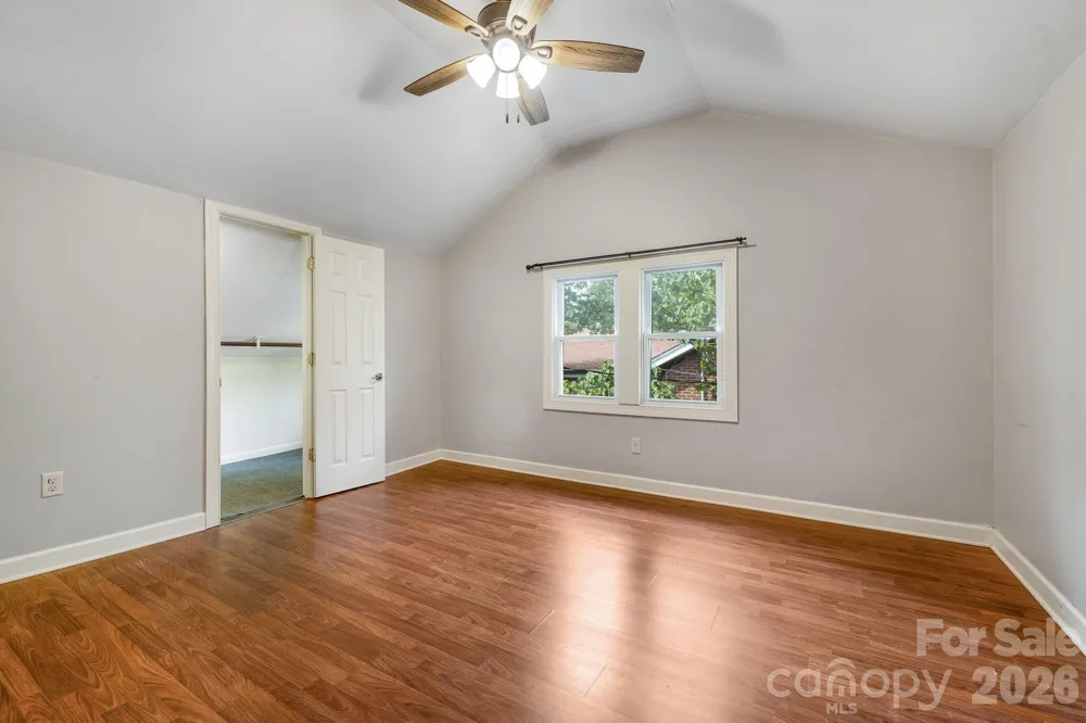 33 Fairfax Avenue Asheville, NC 28806