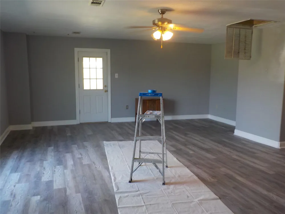1927 County Road 486 Dayton, TX 77535