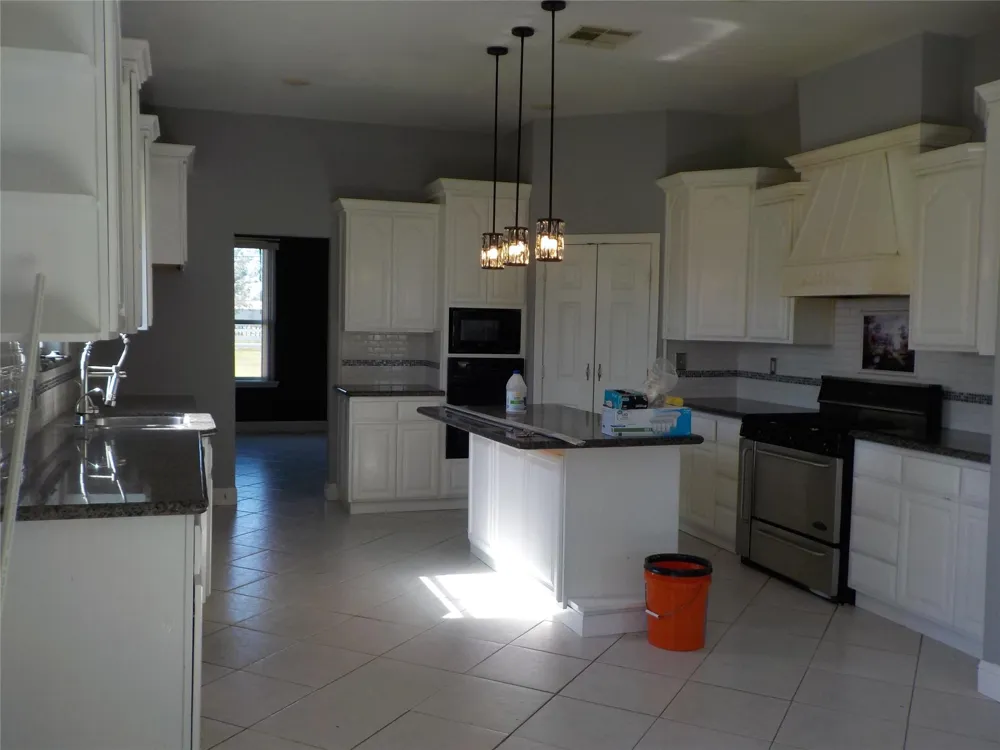 1927 County Road 486 Dayton, TX 77535