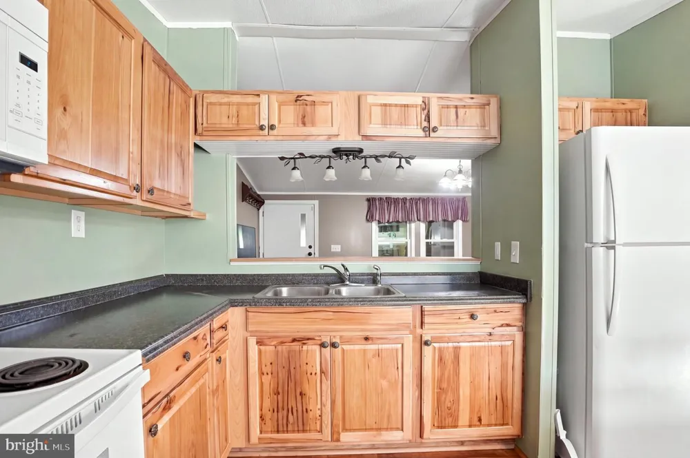 14105 REVA ROAD Boston, VA 22713