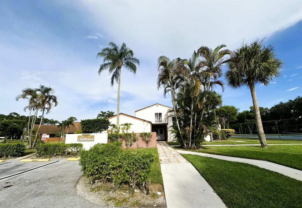 1040 PARKSIDE GREEN DRIVE #C 
