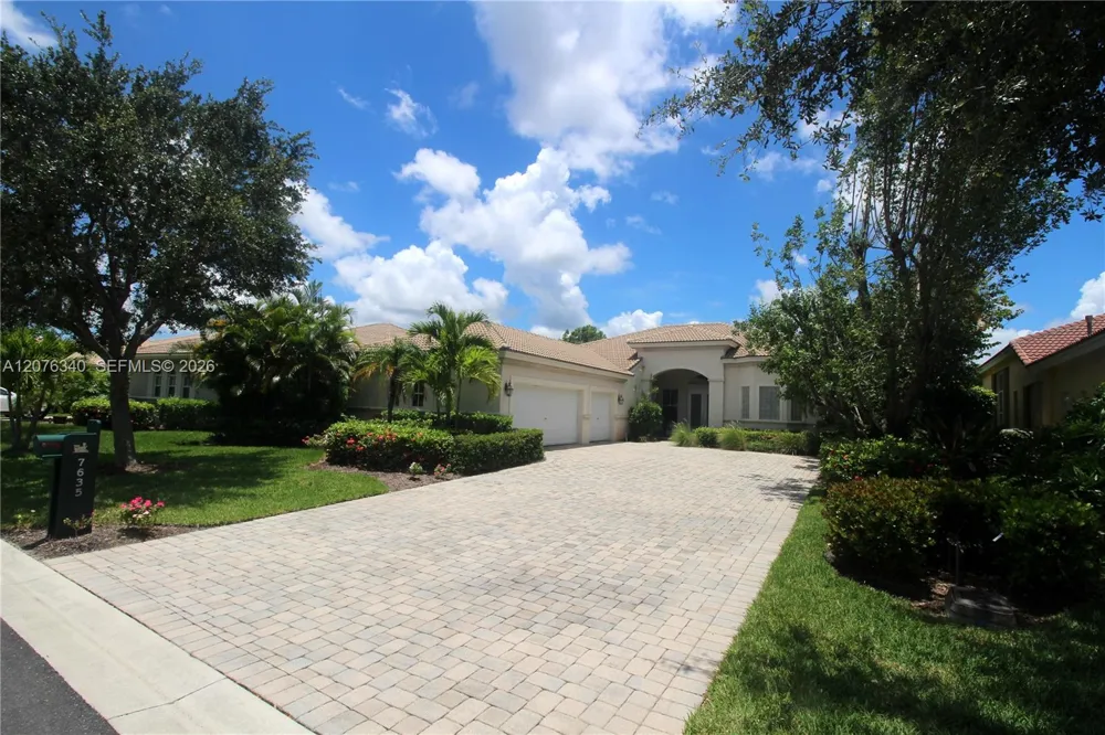 7635 Ironhorse Blvd West Palm Beach, FL 33412