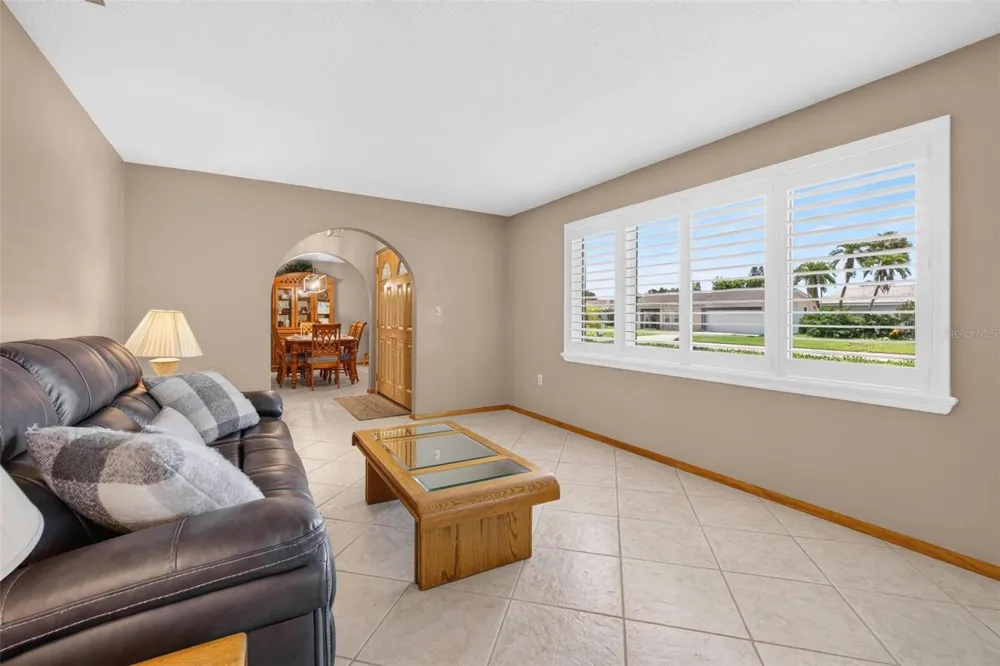 6225 43RD AVENUE Kenneth City, FL 33709
