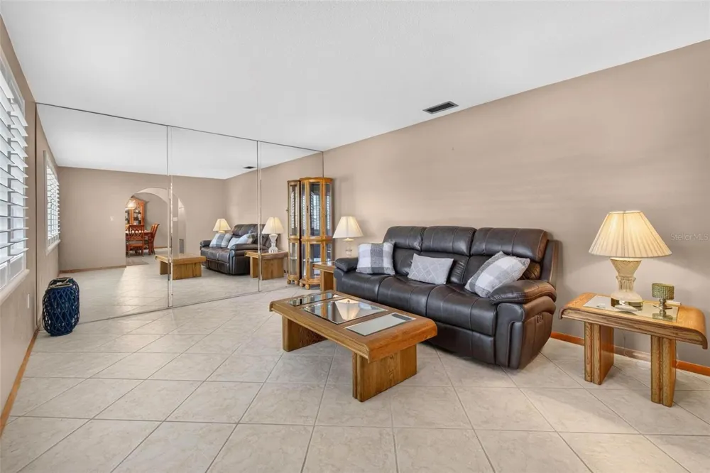 6225 43RD AVENUE Kenneth City, FL 33709