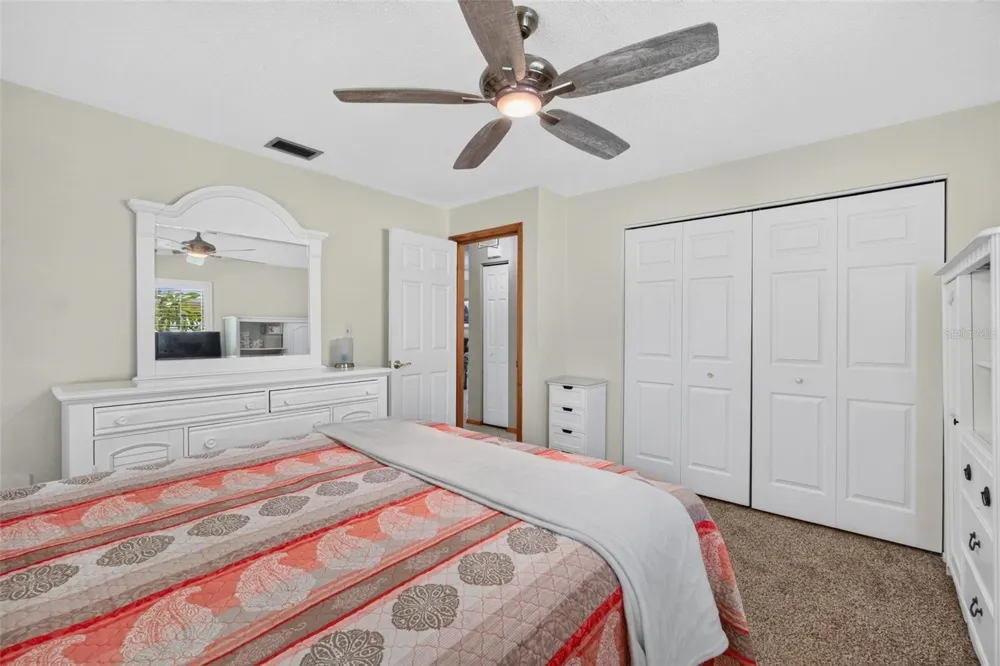 6225 43RD AVENUE Kenneth City, FL 33709