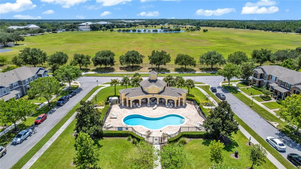 11513 MOSSY OAK DRIVE Orlando, FL 32832