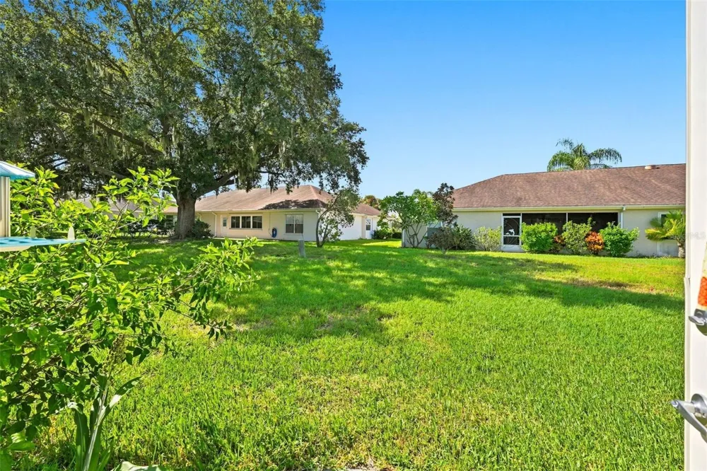 2418 OXFORD DOWN COURT #43 Sun City Center, FL 33573