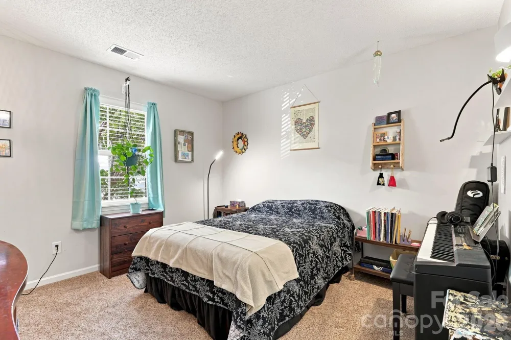 10171 Reindeer Way Lane Charlotte, NC 28216