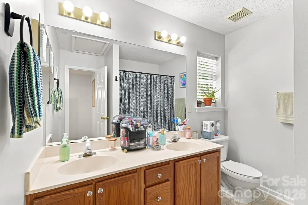10171 Reindeer Way Lane Charlotte, NC 28216