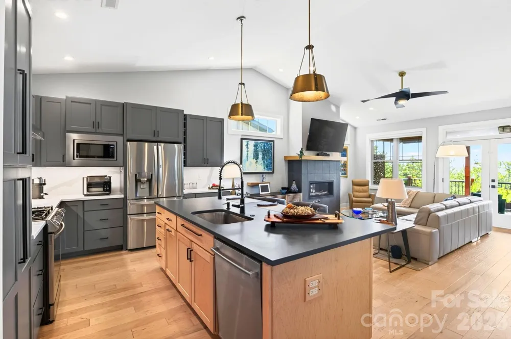 16 Britton Knoll Pass Arden, NC 28704