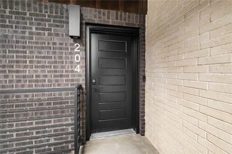 3319 SE MP PARKWAY #204