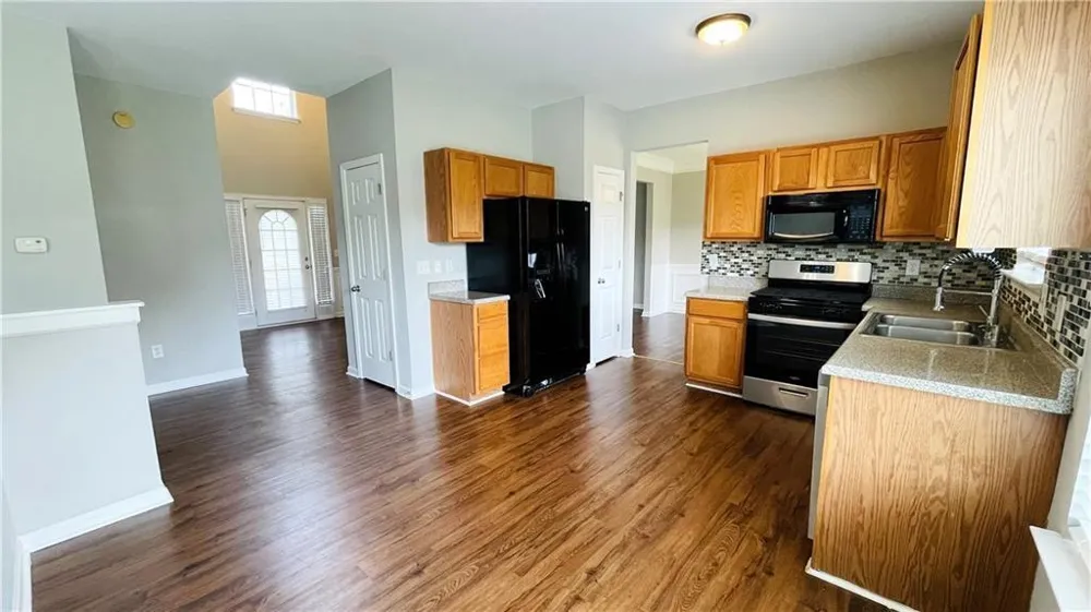 1215 Grey Rock Way Suwanee, GA 30024
