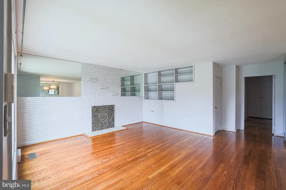 2804 HANSON AVENUE Baltimore, MD 21209
