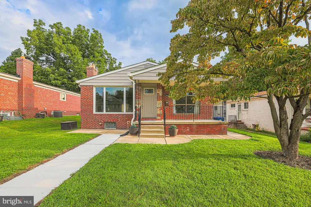 2804 HANSON AVENUE Baltimore, MD 21209