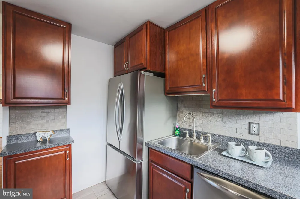 2804 HANSON AVENUE Baltimore, MD 21209