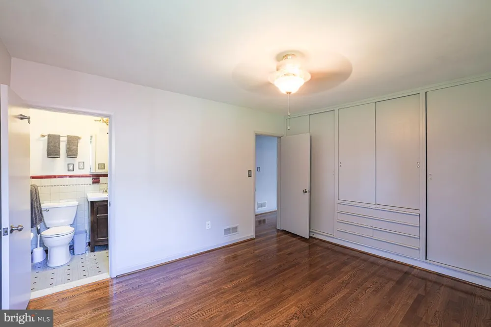2804 HANSON AVENUE Baltimore, MD 21209