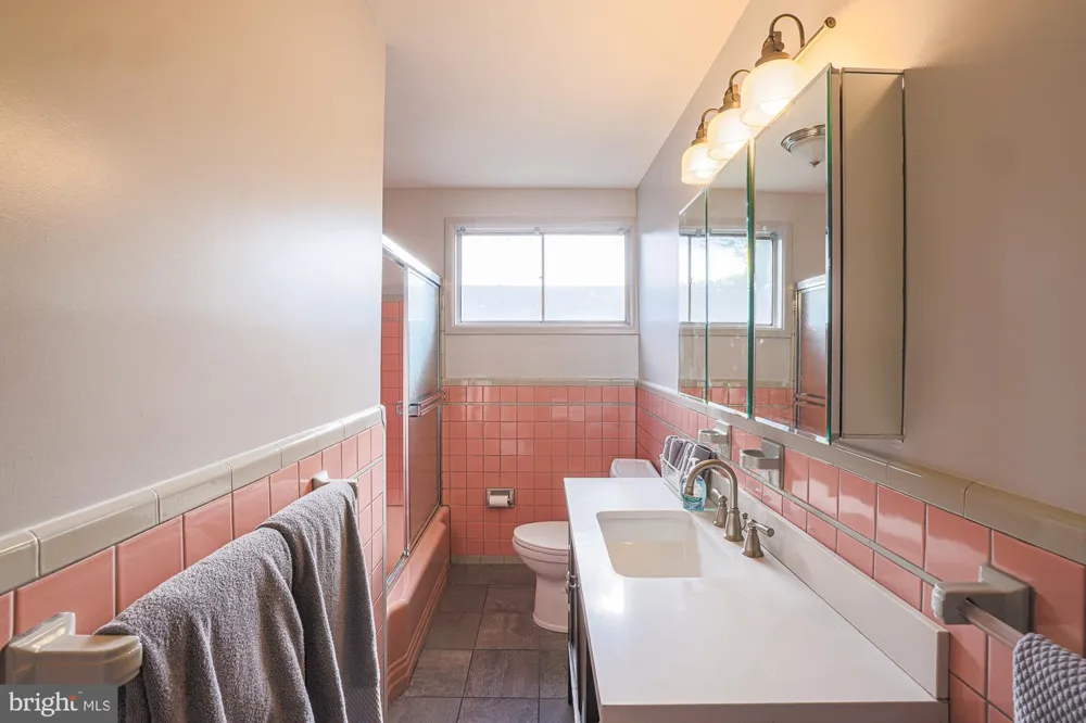2804 HANSON AVENUE Baltimore, MD 21209