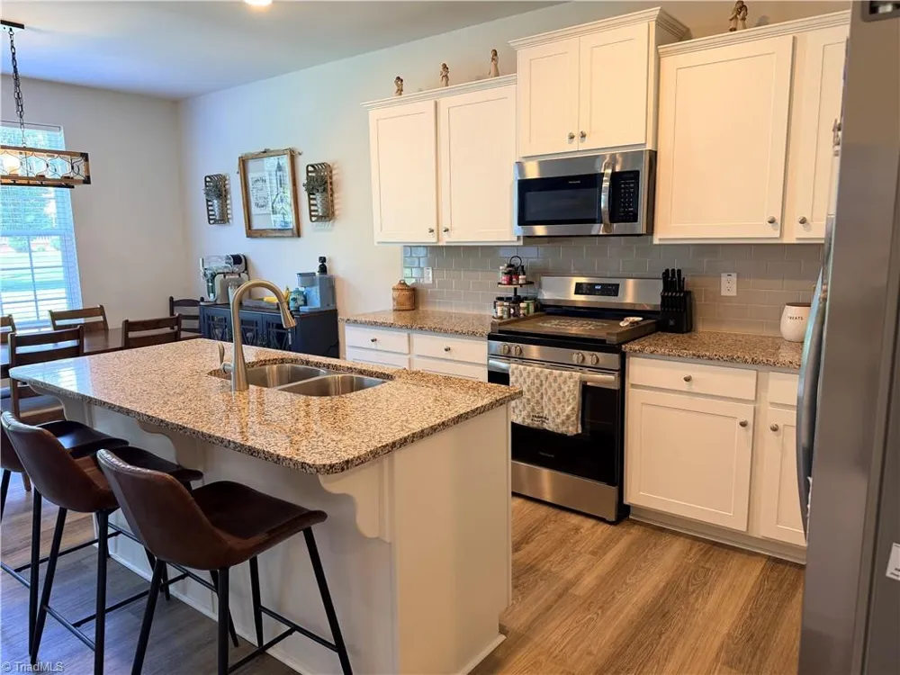 8117 Reynolda Road Pfafftown, NC 27040