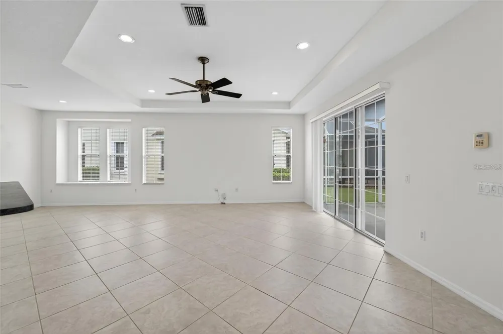 209 SELA COVE CIRCLE Apollo Beach, FL 33572