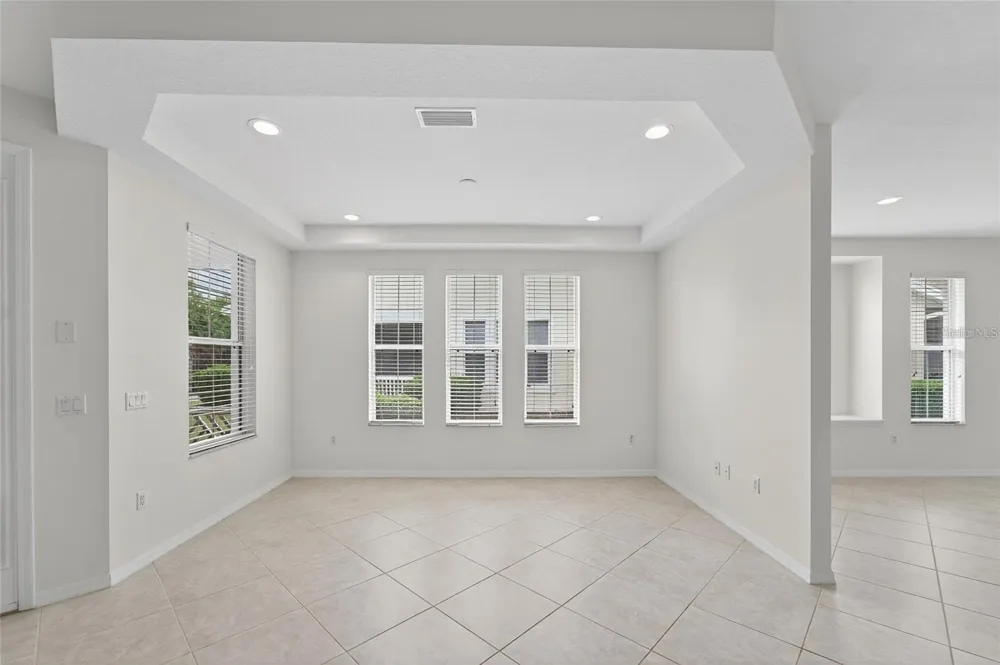 209 SELA COVE CIRCLE Apollo Beach, FL 33572