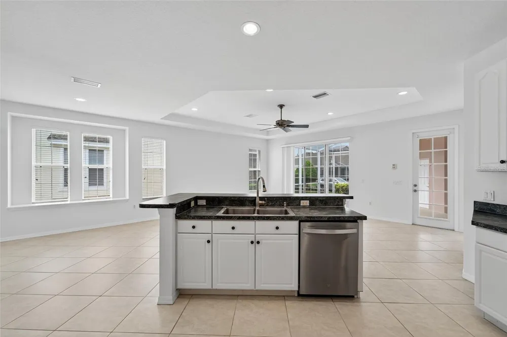 209 SELA COVE CIRCLE Apollo Beach, FL 33572