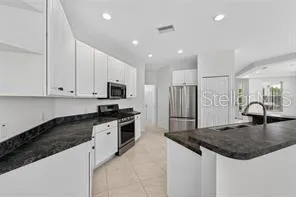 209 SELA COVE CIRCLE Apollo Beach, FL 33572