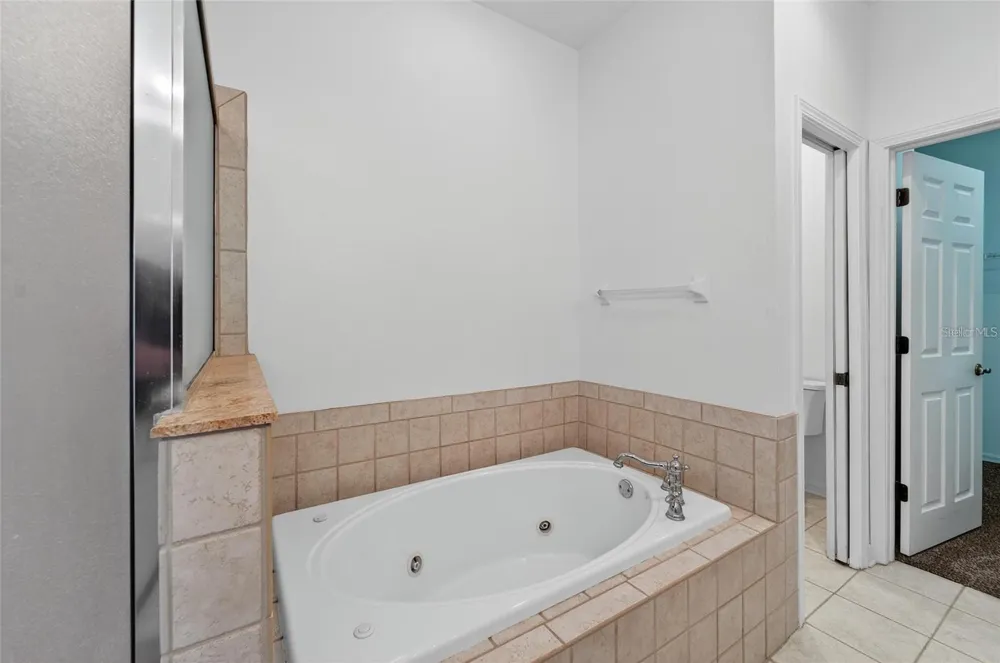 209 SELA COVE CIRCLE Apollo Beach, FL 33572