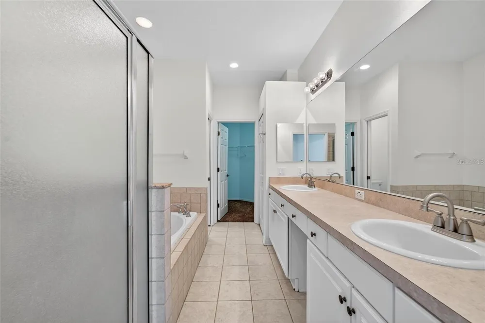 209 SELA COVE CIRCLE Apollo Beach, FL 33572