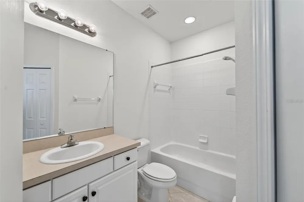 209 SELA COVE CIRCLE Apollo Beach, FL 33572